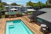 The Deck on Donalda - Sorrento poolside oasis