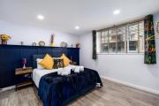 The Blue Barbican Flat- spacious, stylish, in a perfect location and accessible