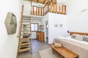 Believe Surf & Yoga Lodge Santa Teresa