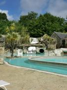 Mobil-home dans le calme du Domaine de Lanniron R24