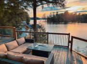 Alpine Lake House - Waterfront on Lake Muskoka