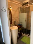 Top Tanis