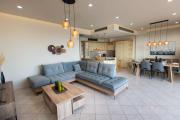 Alkioni Suite with harbor view