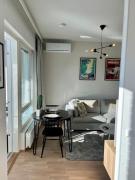 Moderni yksiö lähellä keskustaa Modern studio near city center