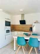 LOGEMENTS ACCÈS PISCINE - T2 Résidence Serena