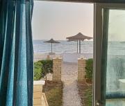 شاليه سياحي مكيف صف أول علي البحر مباشره ومكيف وبحديقه خاصه