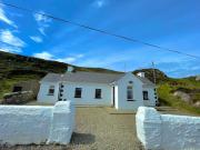 Scenic Oceanfront Retreat- Buliban Cottage