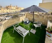 Mediterranea Waterfront house - By Valletta Ferry & Free Parking