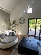 JustlikeHome-Zentral mit Garten