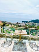 Top Himare