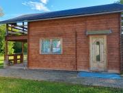 Chaloupka u potůčku