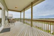 Family-Friendly Waterfront Oasis 7 Miles to Beach