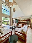 Casa LAAK, luxury villa, 5 br, 7 bt, heated pool