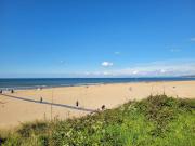 Maison de vacances pour 6 personnes à 600m de la plage avec terrasse et jardin, idéale en famille - FR-1-788-13