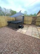 stylish and modern Spacious 2 bedroom apartment