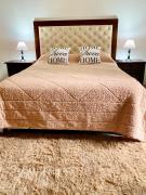 Loano I - Confort Moderno en Primer Piso con acceso por escalera!