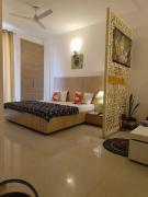 Top Vrindāvan Top Vrindāvan