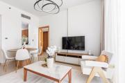 Silkhaus Vacation Homes Modern 2BDR Near Reem Mall