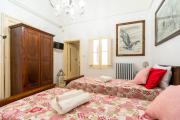 Top Parabita