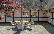 4 Bedroom Cozy Home In Samsø