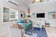 Turtle Loft - Charming Oceanfront Loft - Multiple Decks - Private Beach Access