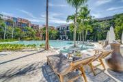Stunning 1BR in Jungle with Pool, Restaurant and Gym