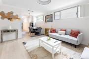 Executive CBD Perth House 4BR 3BA 2Pk SLEEP 8!