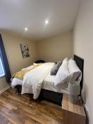 Top Ashton under Lyne