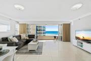 3 Bedroom OCEAN VIEW Unit at Zenith in Surfers Paradise - Q Stay