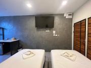 Top Uthai Thani