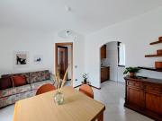 Casa Sofi by Quokka 360 - near Rezzonico Castle