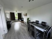 3-Bedroom Cosy Reading House