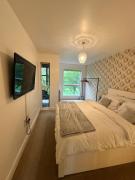 Cosy 1 Bed Apartment near Excel London Cosy 1 Bed Apartment near Excel London
