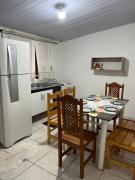 Casa de Praia -500 metros da Praia - Com 06 camas -sendo duas de casal - Garagem e entrada individual- Ar condicionado e roupa de cama