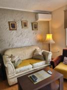 Vikendica Sara,Devojacki bunar