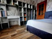 Between Lake and Sea