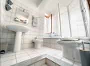 Three-Square house {apartment}