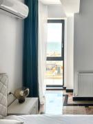 Black Sea Booking - X