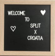 Room Blue Moon Split Room Blue Moon Split