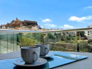 Al-Andalus, Chic Central Rooms