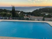 Appartement vue mer et Esterel avec piscine