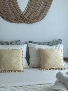 Top Paralía Avdhíron