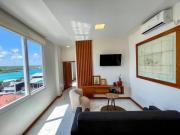 Moderna Suite con la Mejor vista al Mar
