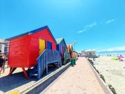 Beach Hut Empire Apartment