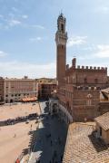 TORRE DEI LAMBERTINI WINDOWS ON PIAZZA DEL CAMPO - Residenza depoca