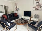 Modern & Elegant Apt Sandton Central
