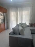 Georgia centre flat - 10 min from the beach