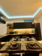 Luxury Central Baba Apartment