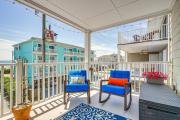 Carolina Beach Condo with Balcony Walk to the Ocean