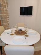 Top Unešić Top Unešić